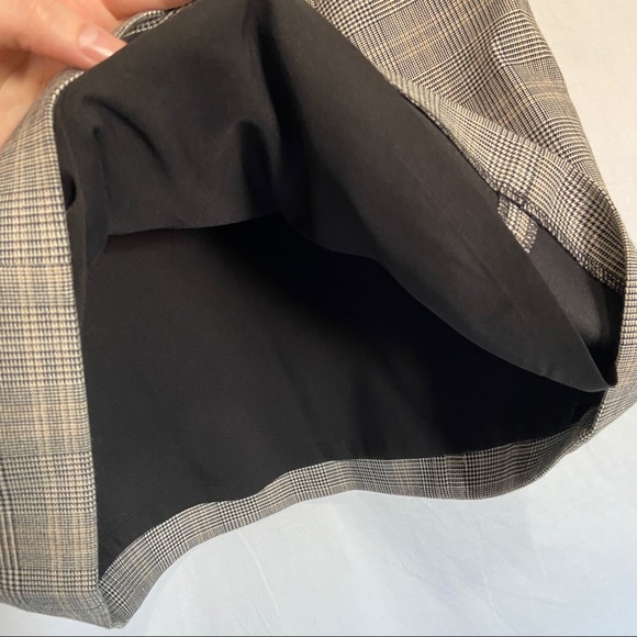 Aritzia Babaton Plaid Mini Skirt 8 - Picture 10 of 14